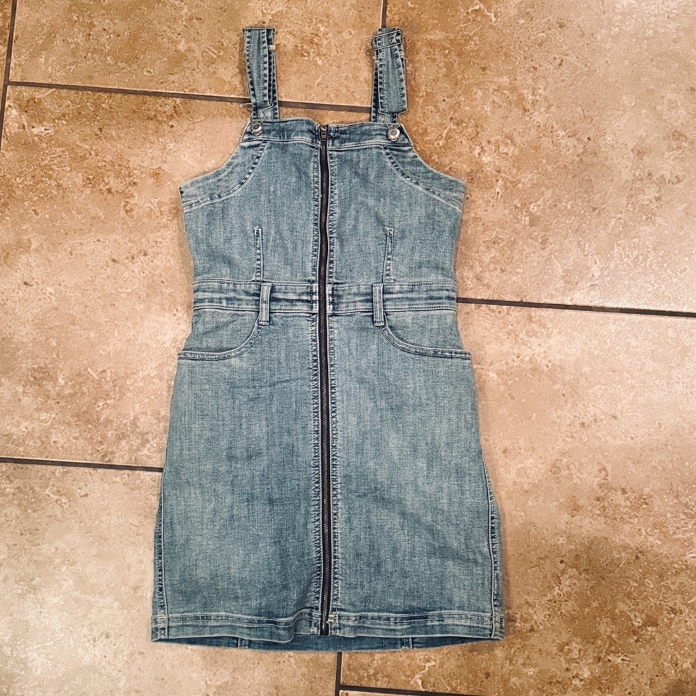 NWOT
American Eagle Outfitters Blue Denim Dress
